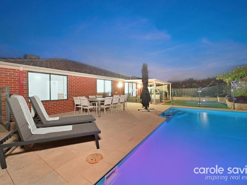 26 Woodbine Loop, Tapping