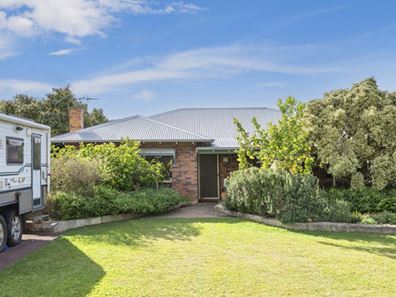 28 George Way, Broadwater WA 6280
