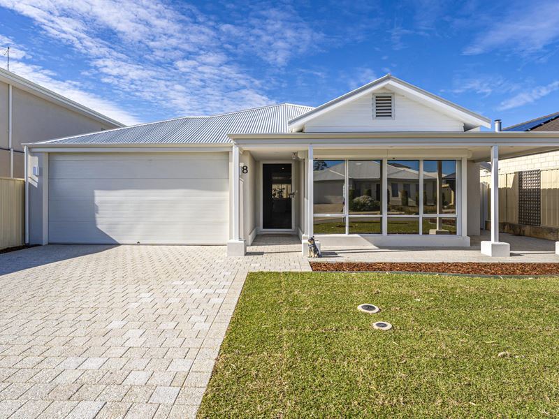 8 Cubana Parkway, Madora Bay WA 6210
