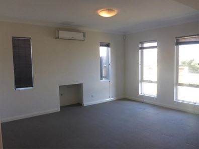 11 Harman Place, Aveley WA 6069