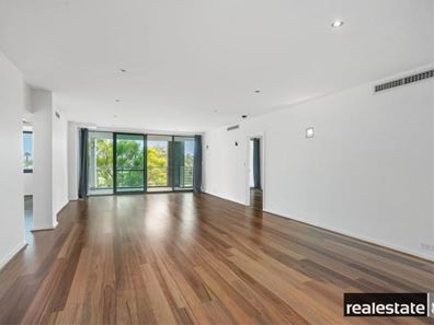 2/132 Terrace Road, Perth WA 6000
