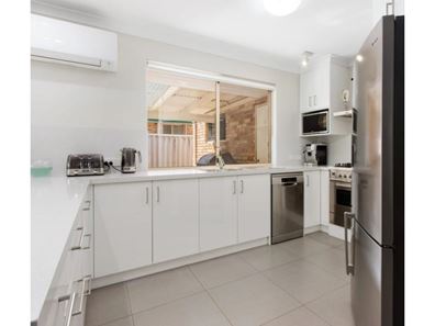 23 Sextant Avenue, Waikiki WA 6169