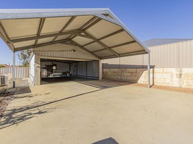 83 Moorpark Avenue, Yanchep WA 6035