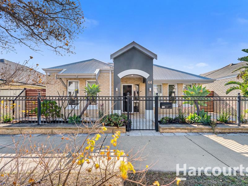 44 Gaudi Way, Clarkson WA 6030