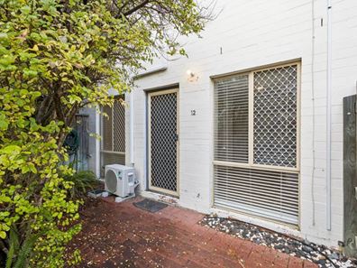 12/311 Harborne Street, Glendalough WA 6016
