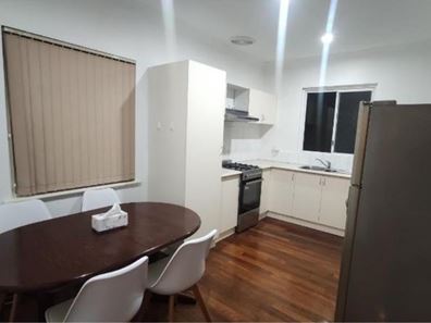 8 Regan Street, Rockingham WA 6168