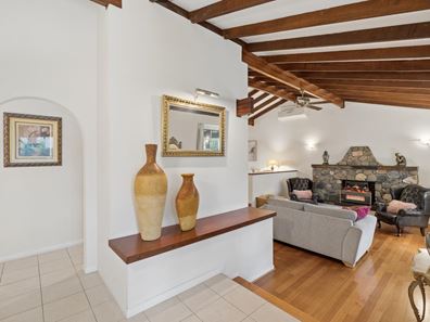 10 Whelk Place, Mullaloo WA 6027