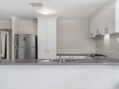 6/19 Serls Street, Armadale WA 6112