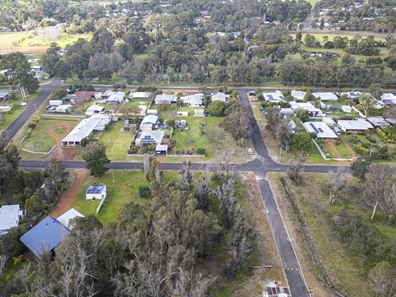 10 Wilson Street, Nannup WA 6275