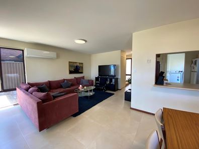 3/27 Robert Street, Como WA 6152