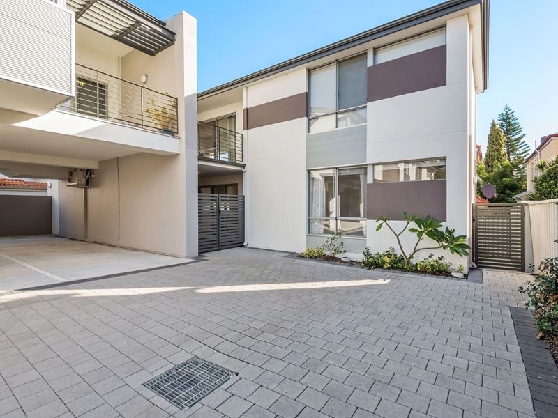 7/27 Pollard Street, Glendalough