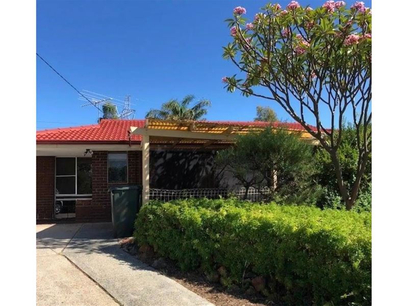 5 Moira Avenue, Forrestfield WA 6058