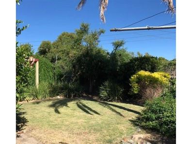 5 Moira Avenue, Forrestfield WA 6058