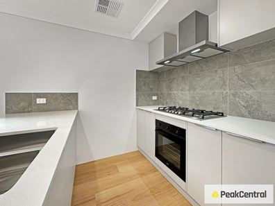 135 Cumberland Avenue, Ellenbrook WA 6069