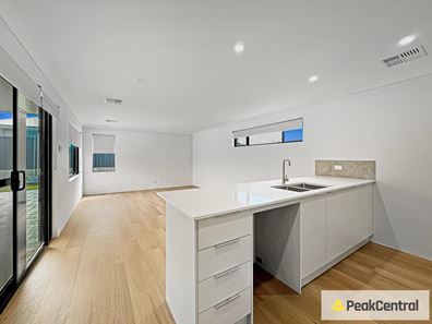 135 Cumberland Avenue, Ellenbrook WA 6069
