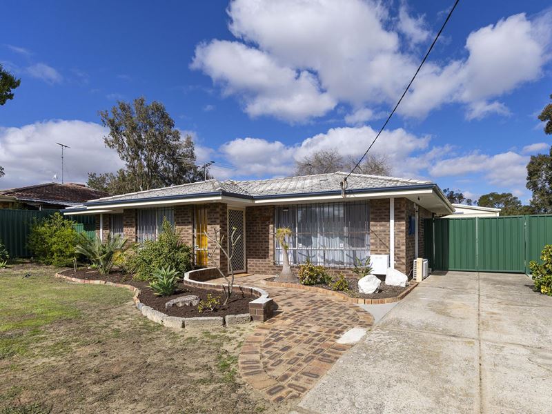 14 Pointer Way, Girrawheen WA 6064