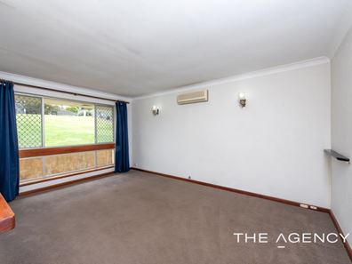 40 Cook Avenue, Hillarys WA 6025