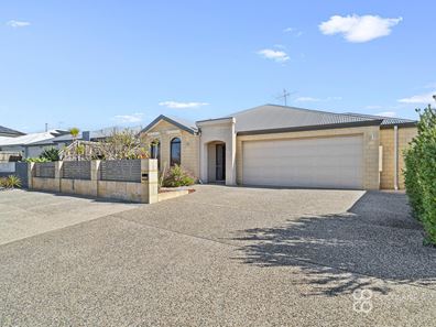 11 Adriana Way, Halls Head WA 6210