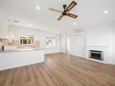8 Wavelea Street, Safety Bay WA 6169