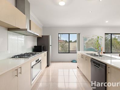 7 Harbord Avenue, Coodanup WA 6210