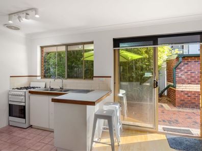 2/27 Charles street, Midland WA 6056