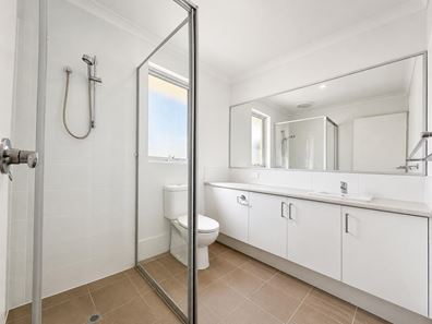 16a/22 Old Pinjarra Road, Greenfields WA 6210