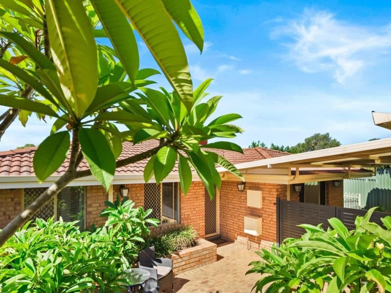 32B Grenfell Way, Leeming WA 6149