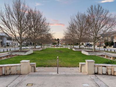17 Orient Circuit, Hillarys WA 6025