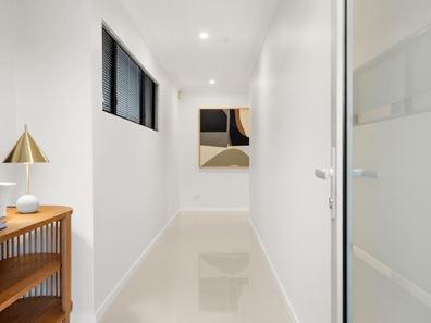 17 Orient Circuit, Hillarys WA 6025