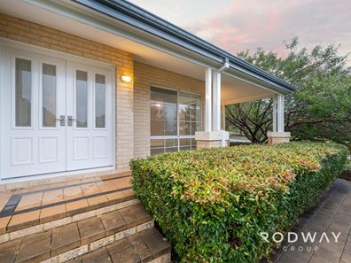 17A Woodley Crescent, Melville WA 6156