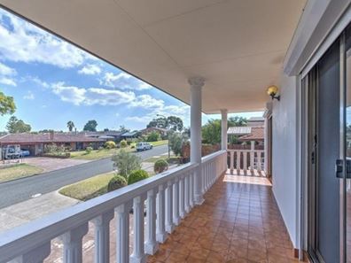 61 Mannion Way, Kardinya WA 6163