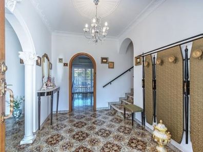 61 Mannion Way, Kardinya WA 6163