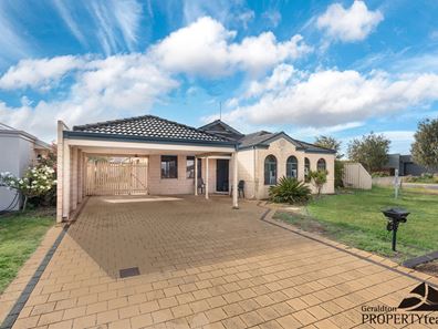 2A Ajax Drive, Wandina WA 6530