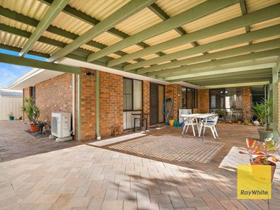 22 Wateredge Road, Thornlie WA 6108