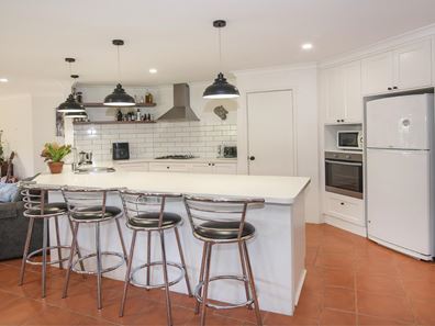 16 Amberley Loop, Dunsborough WA 6281