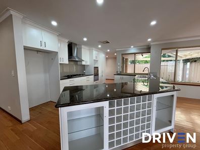 10 Heritage Court, Willetton WA 6155
