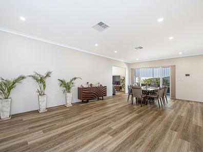 15 Clemente Road, Madora Bay WA 6210
