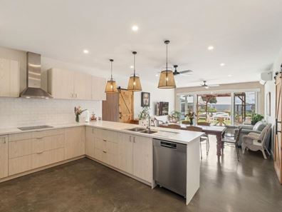 7 Mulal Avenue, Witchcliffe WA 6286