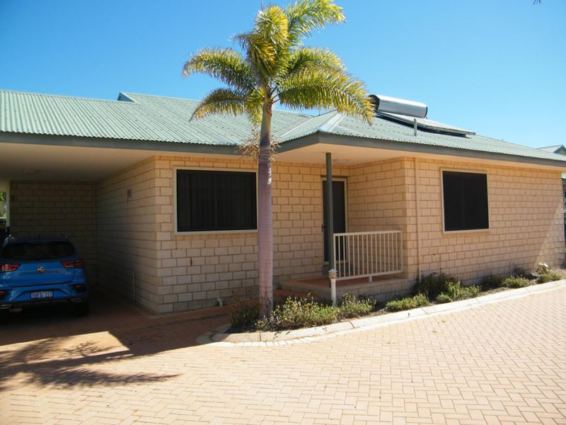1/58-60 Douglas Street, South Carnarvon