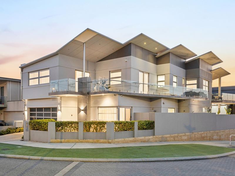 7 Eudora Way, North Coogee WA 6163
