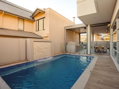 7 Eudora Way, North Coogee WA 6163