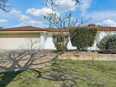 17 Jaeger Square, Ballajura WA 6066