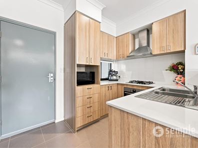 11/31 Lakefront Avenue, Beeliar WA 6164
