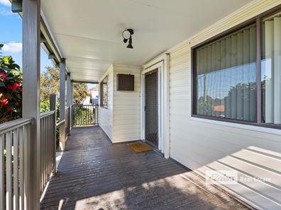 35 Bucktin Street, Collie WA 6225