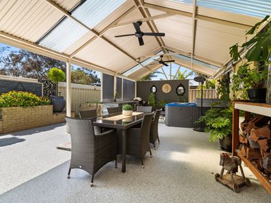 18 Margaret Circle, Eaton WA 6232