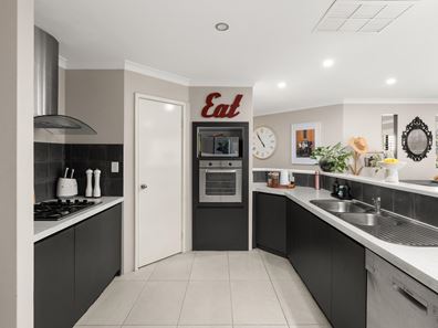 18 Margaret Circle, Eaton WA 6232