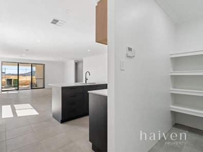 12 GLADSTONE APPROACH, Lakelands WA 6180