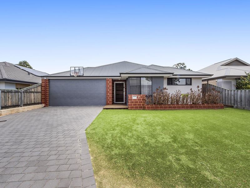 7 Gallinago Loop, Coodanup WA 6210