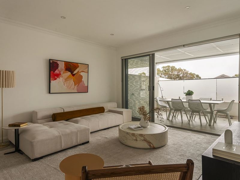 15/122 Kimberley Street, West Leederville