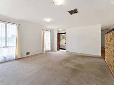 17 Helston Ct, Midland WA 6056
